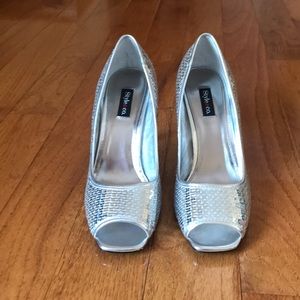 Only wore once. Lots of compliments!!!